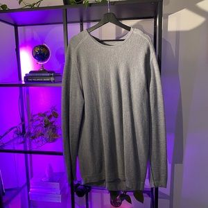 Lululemon Men’s Grey Sweater